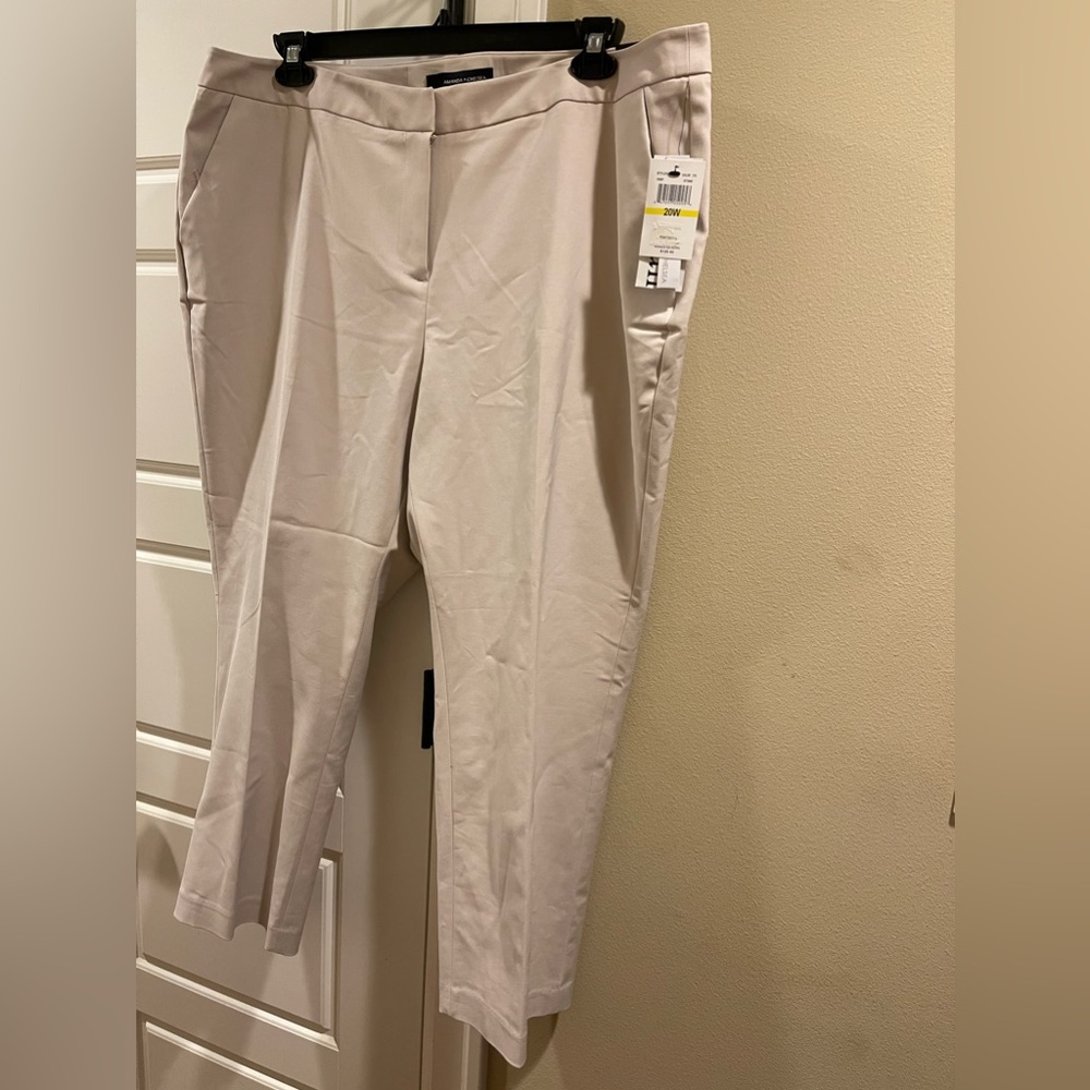 NWT Amanda & Chelsea Ankle Pant, Stone, 20W